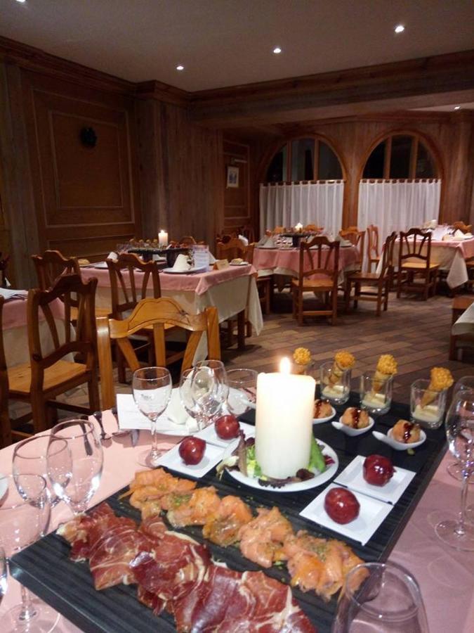 Hotel Europa Astun Extérieur photo