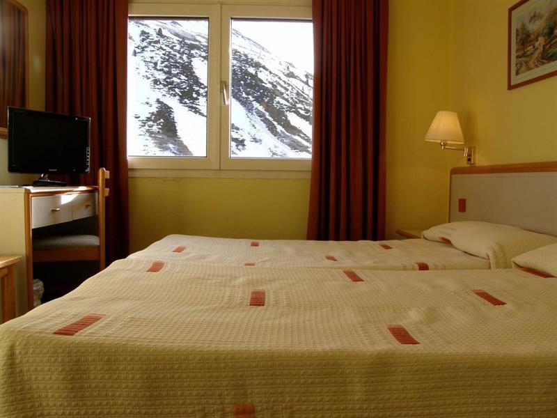Hotel Europa Astun Extérieur photo